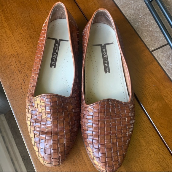 Trotters Liz Weave Leather Slip On Loafers- Women 8M - Picture 2 of 9